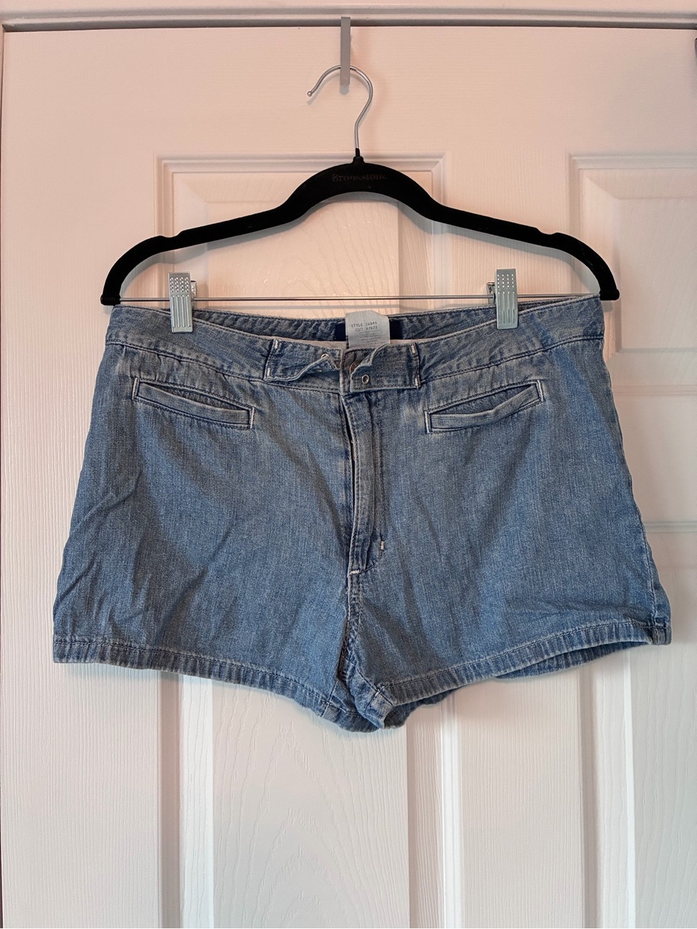 Guess Women's Light Wash Denim Shorts